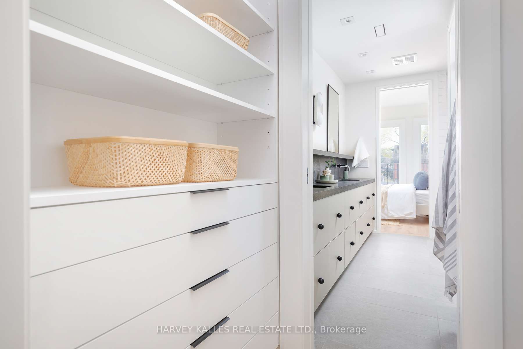 61 Foxley St