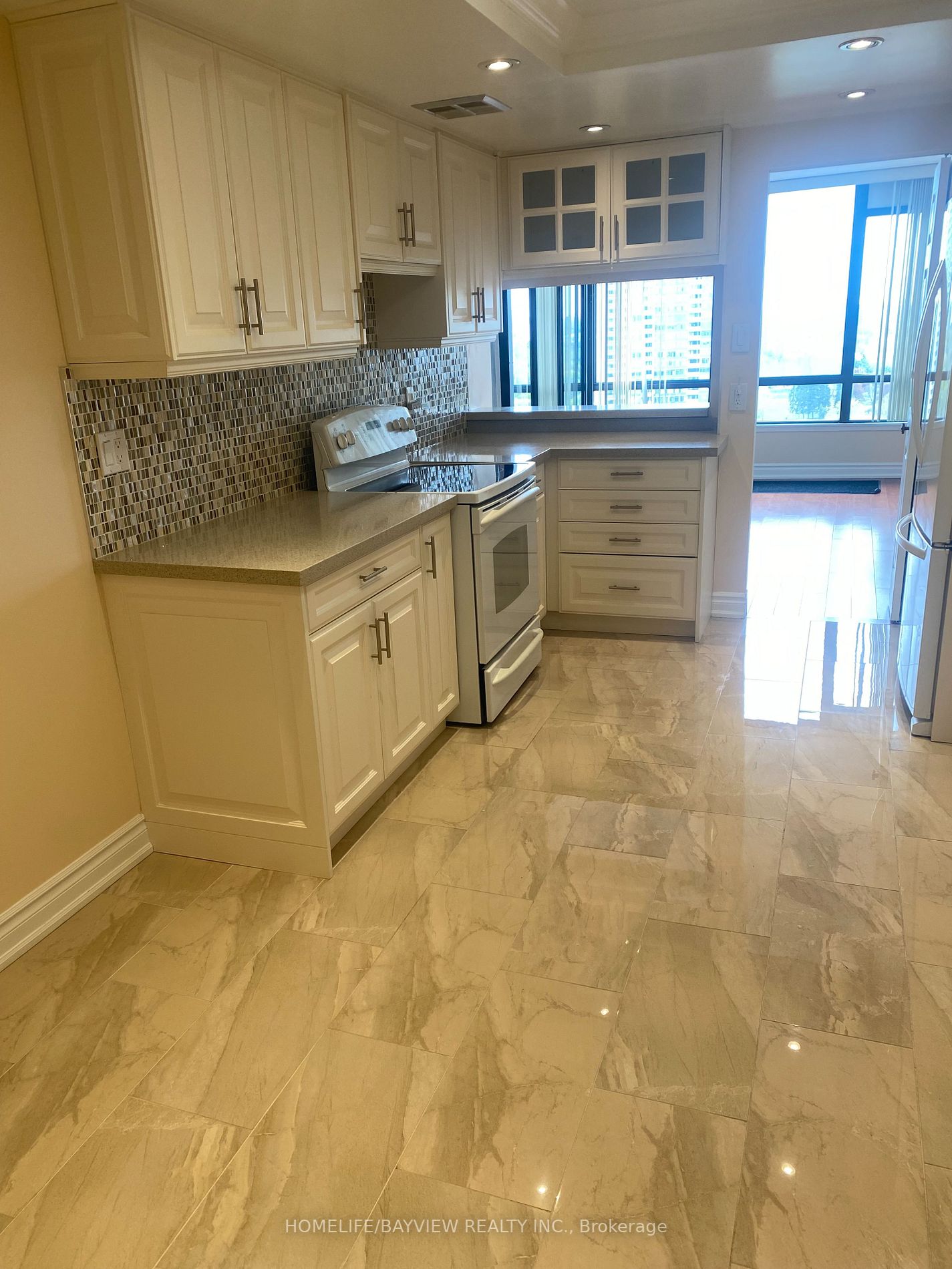 65 Skymark Dr, #1804