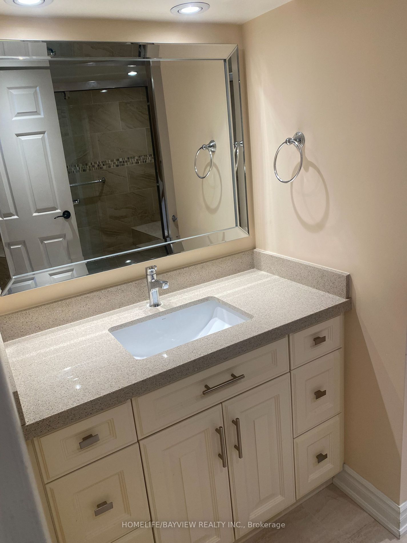 65 Skymark Dr, #1804