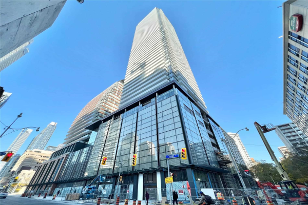 501 Yonge St, Toronto