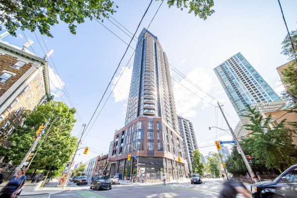 159 Wellesley St E, Toronto