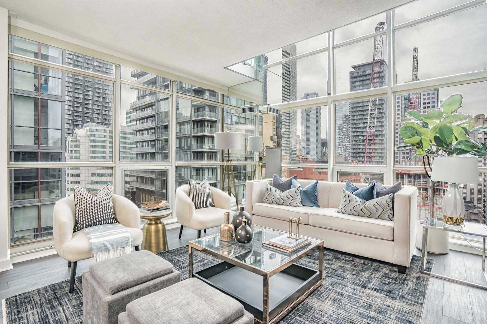 36 Blue Jays Way, #Lph1305