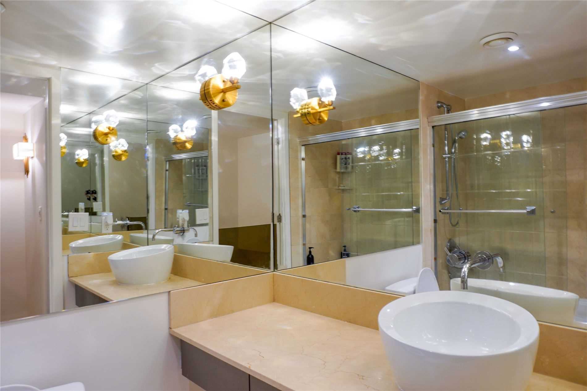 36 Blue Jays Way, #Lph1305