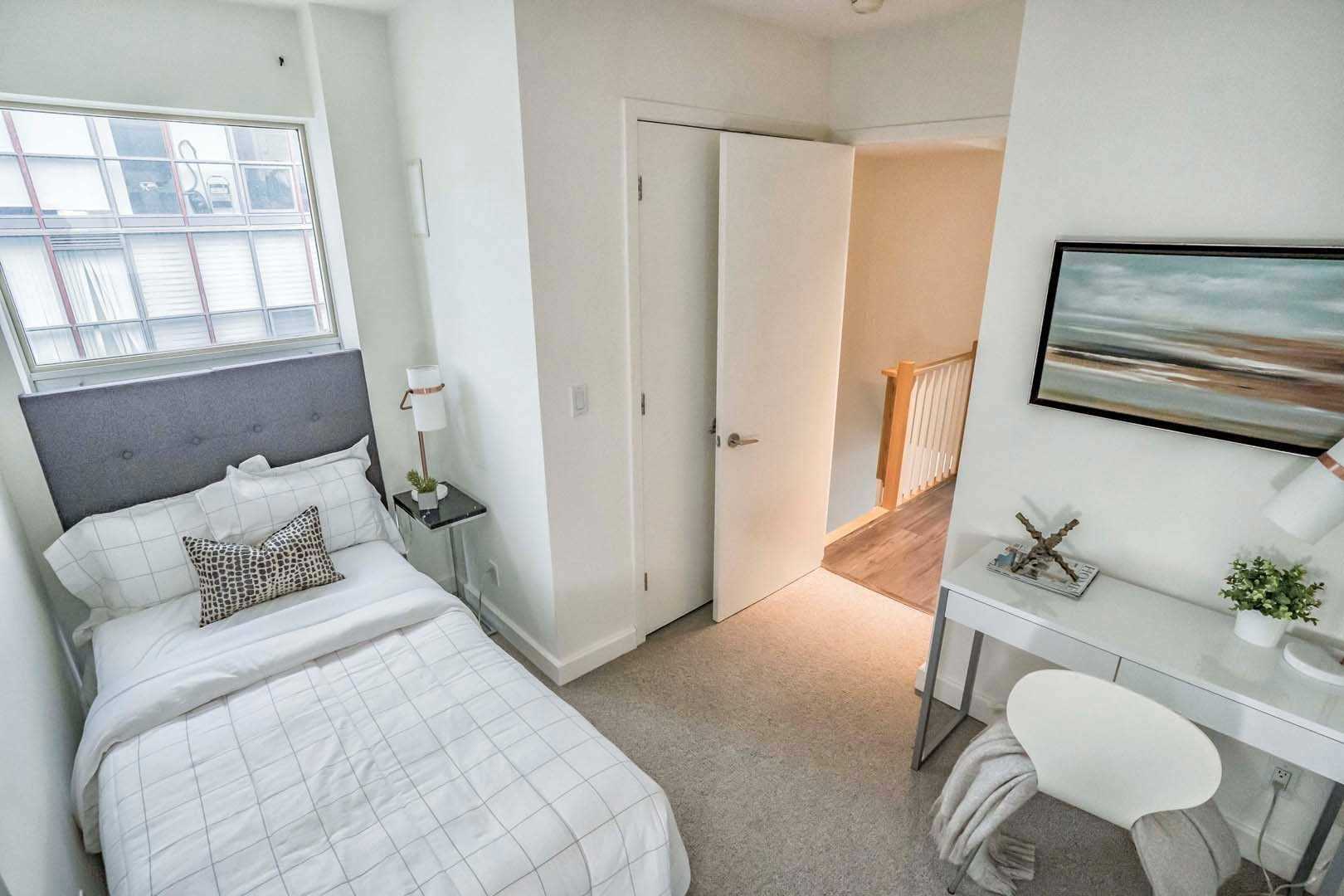 36 Blue Jays Way, #Lph1305