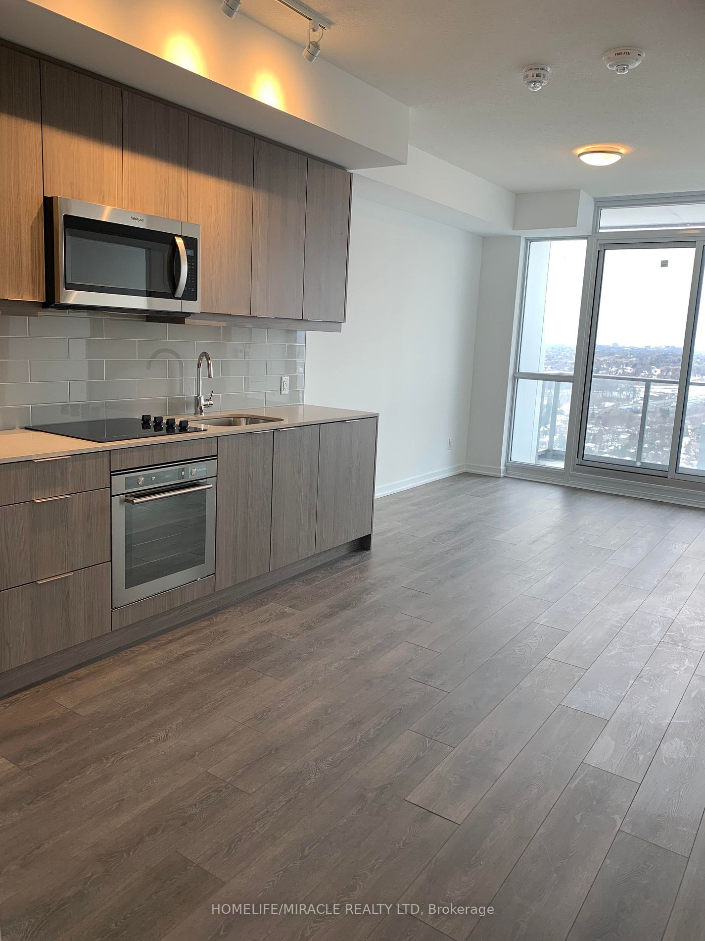 32 Forest Manor Rd, #1811