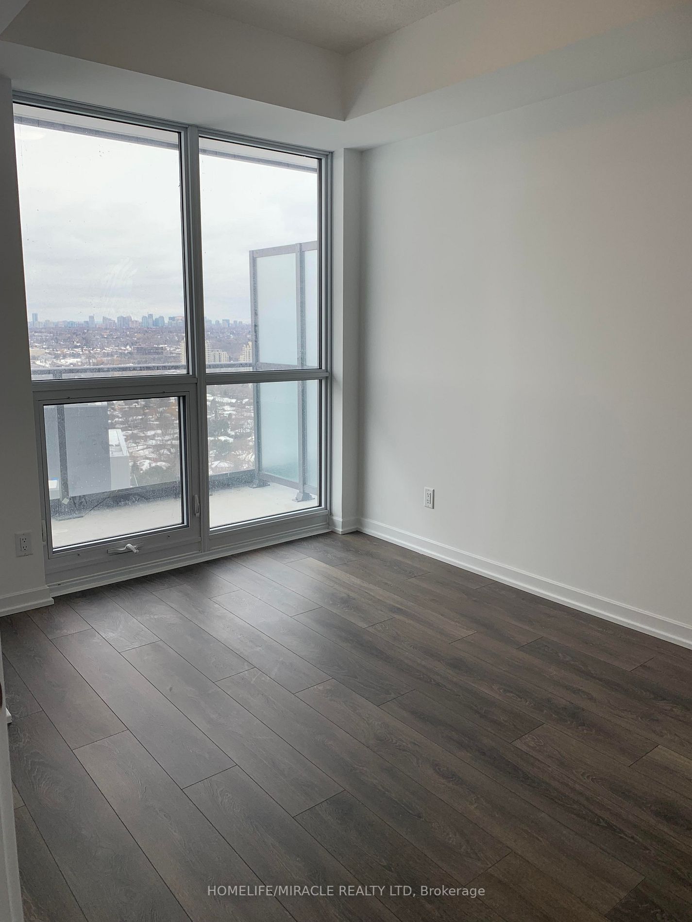 32 Forest Manor Rd, #1811
