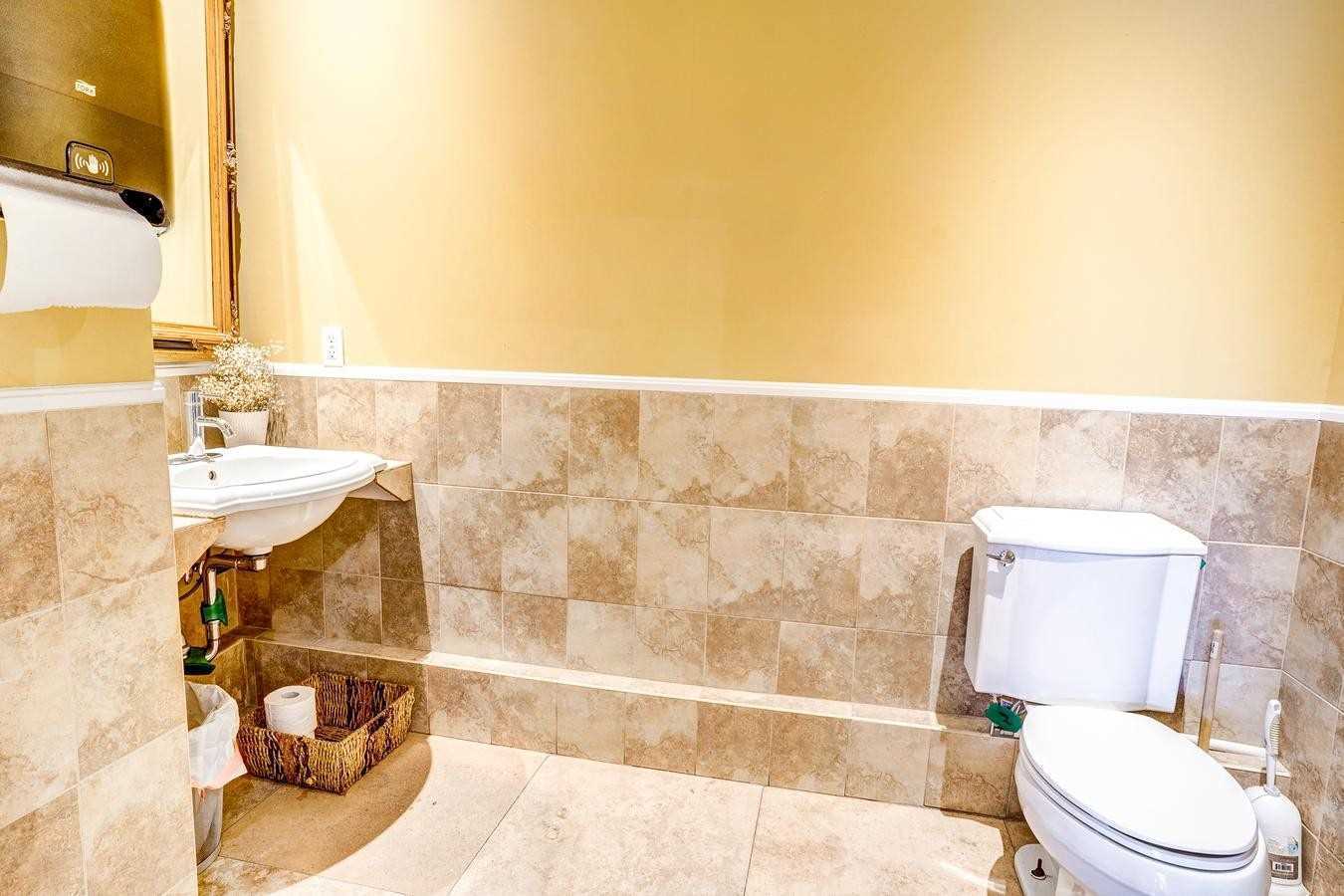Listing C5966401 - Large Photo # 27
