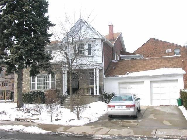 1563 Bathurst Street