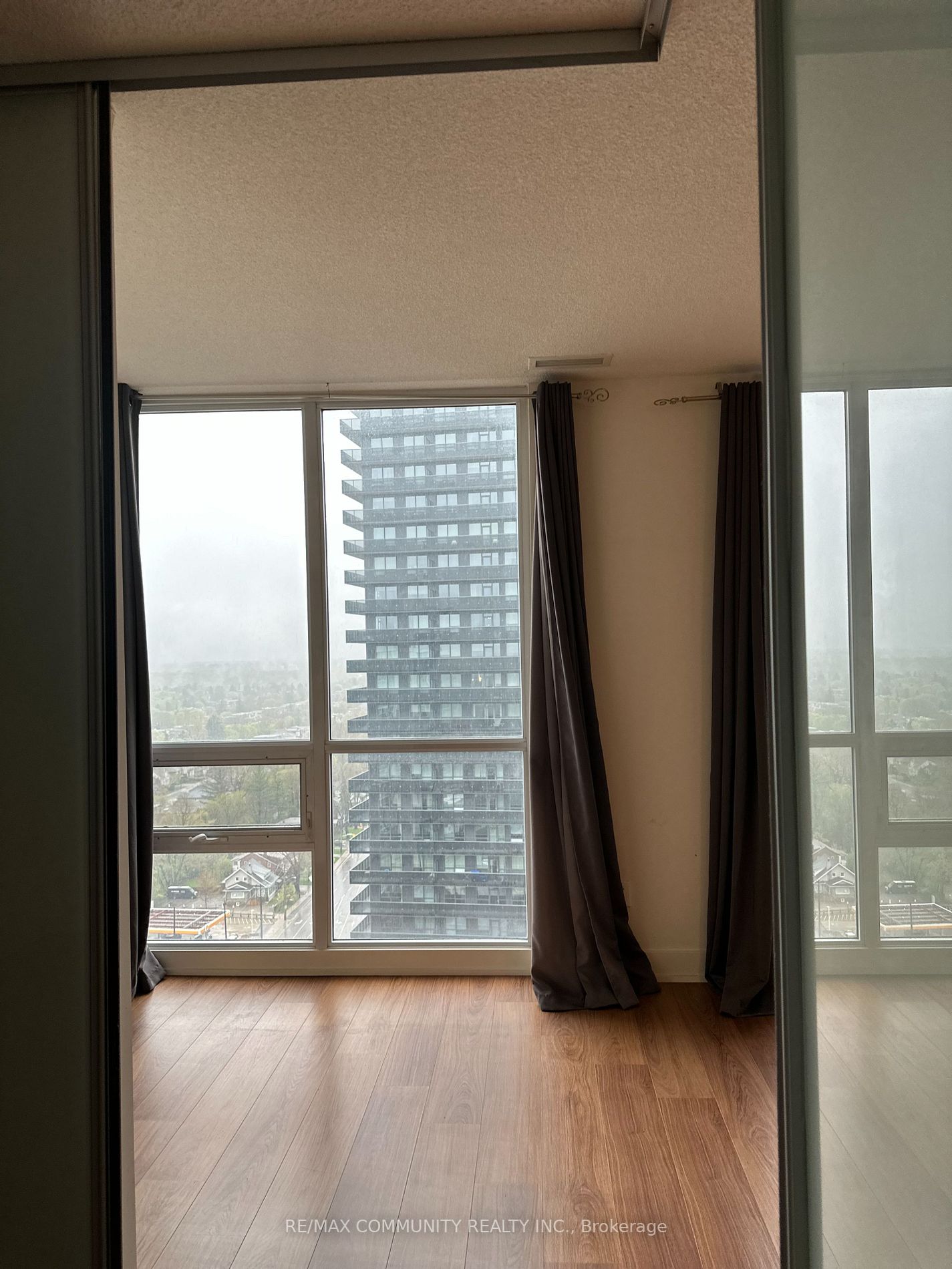 23 Sheppard Ave E, #2411