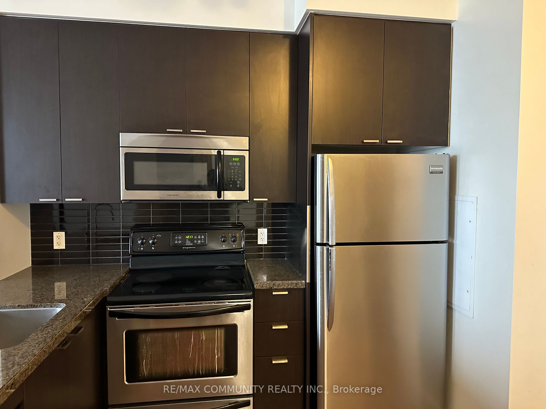 23 Sheppard Ave E, #2411