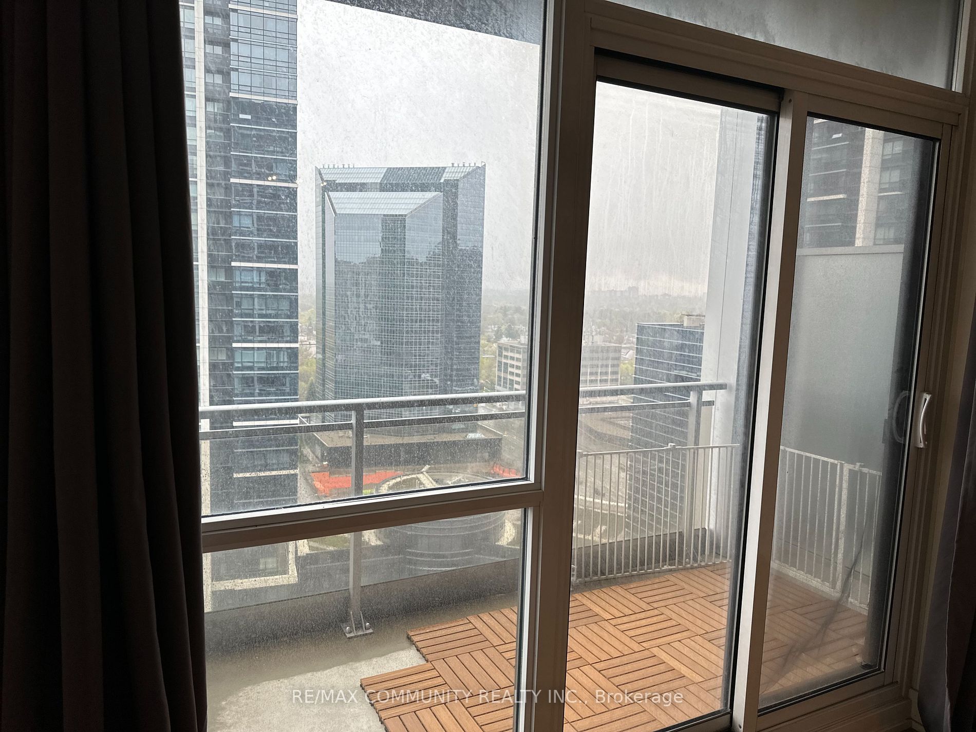 23 Sheppard Ave E, #2411