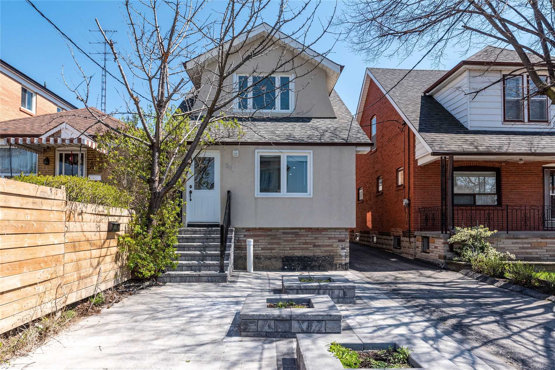 301 Robina Ave