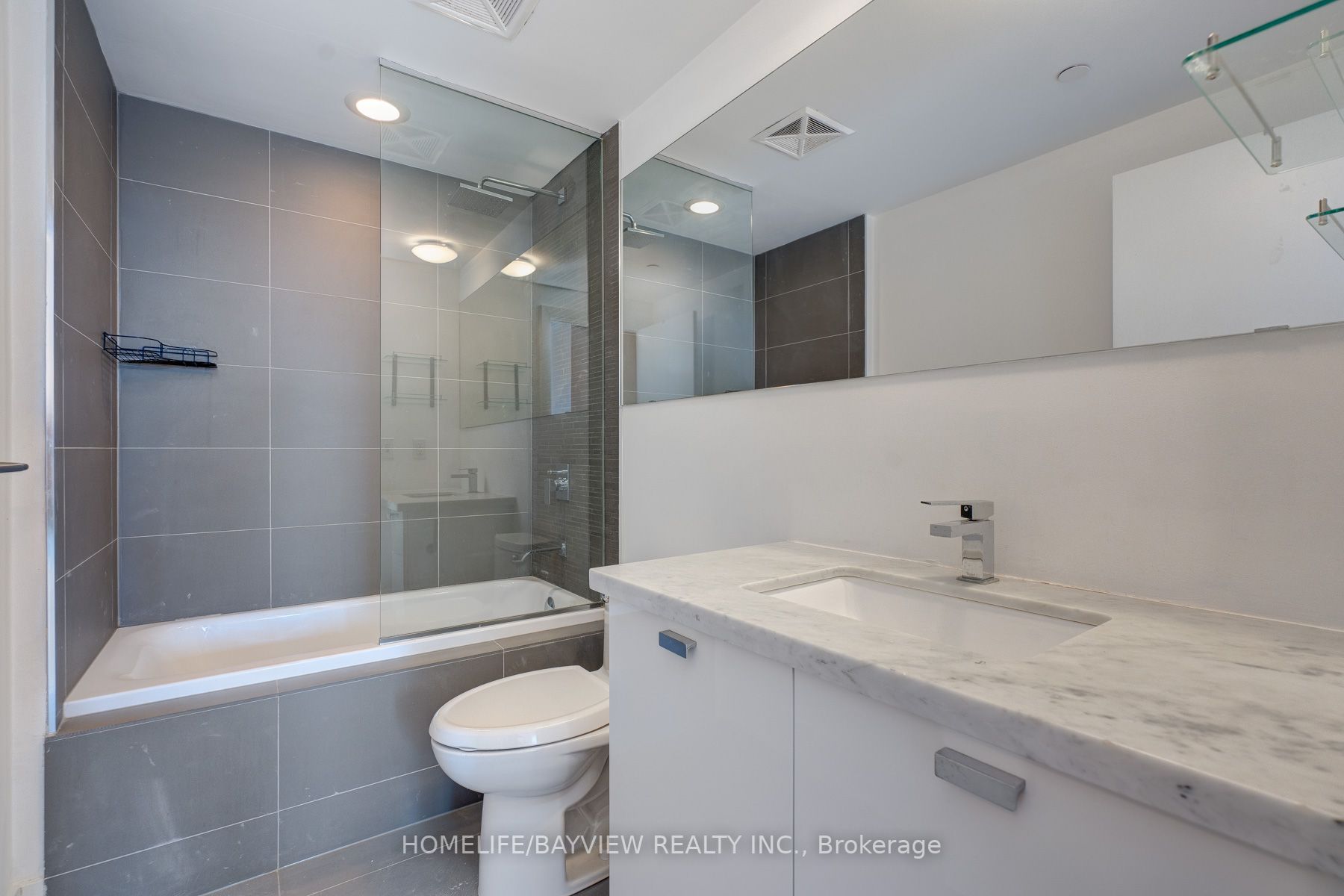 32 Davenport Rd, #703