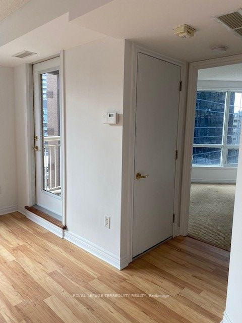 100 Hayden St, #812