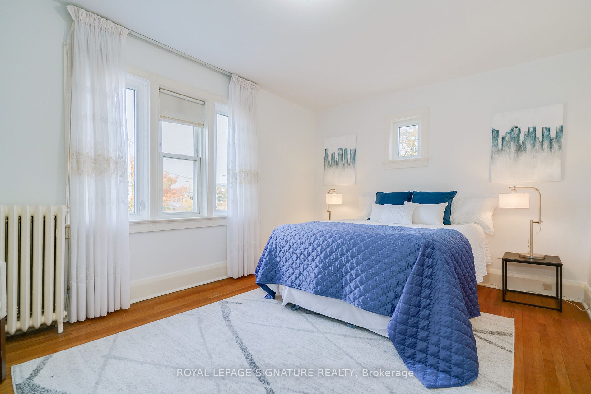 33 Castlefield Avenue