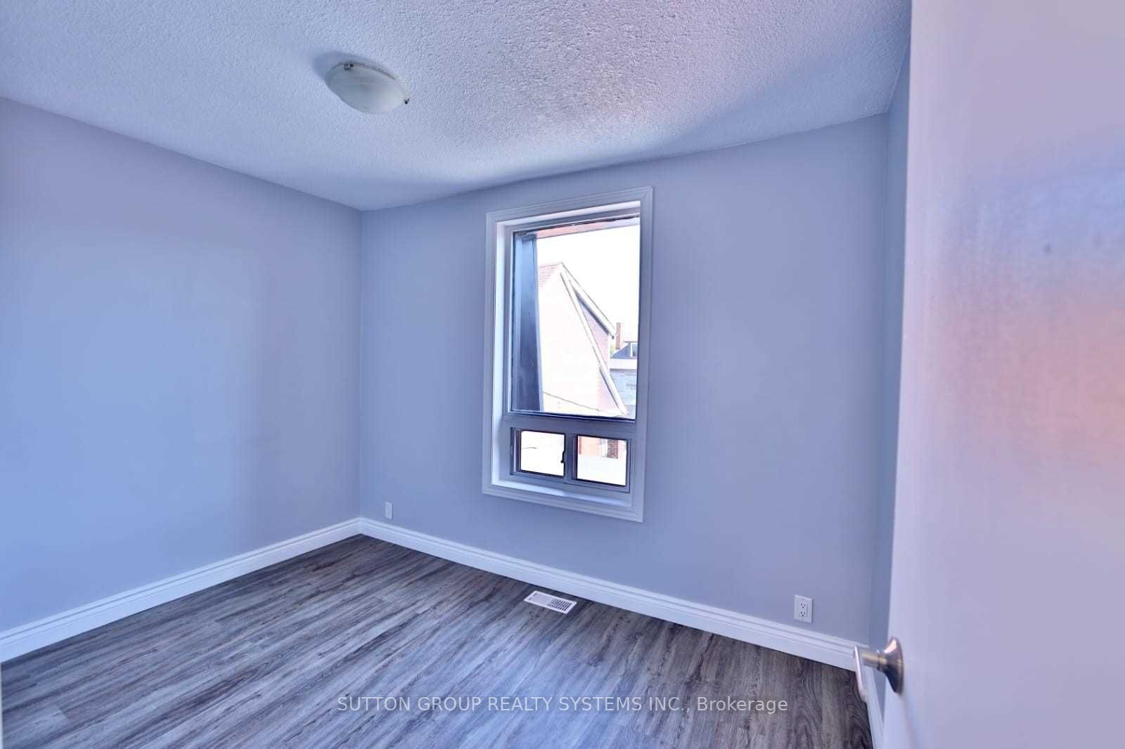 444 Westmount Ave