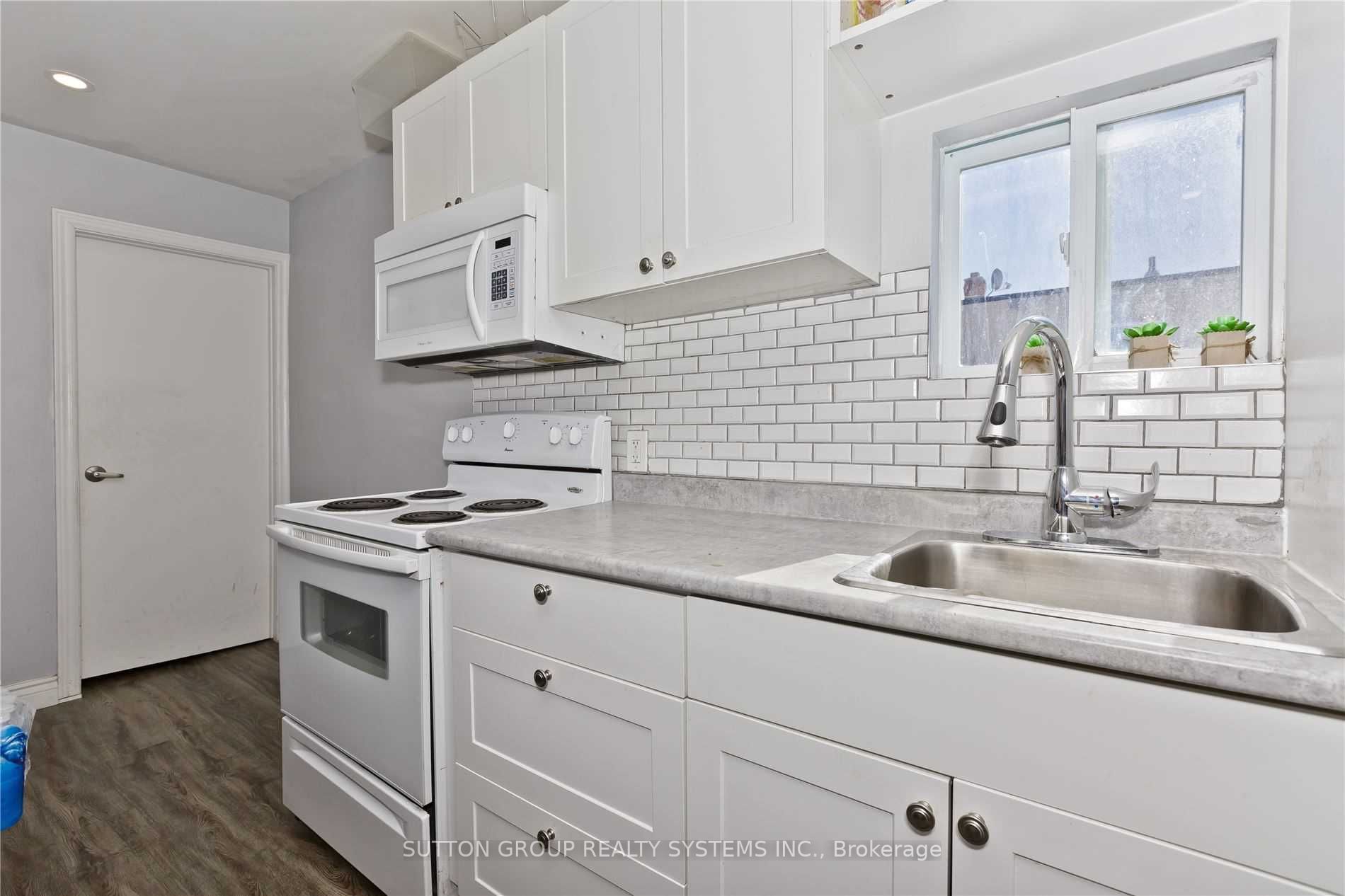444 Westmount Ave