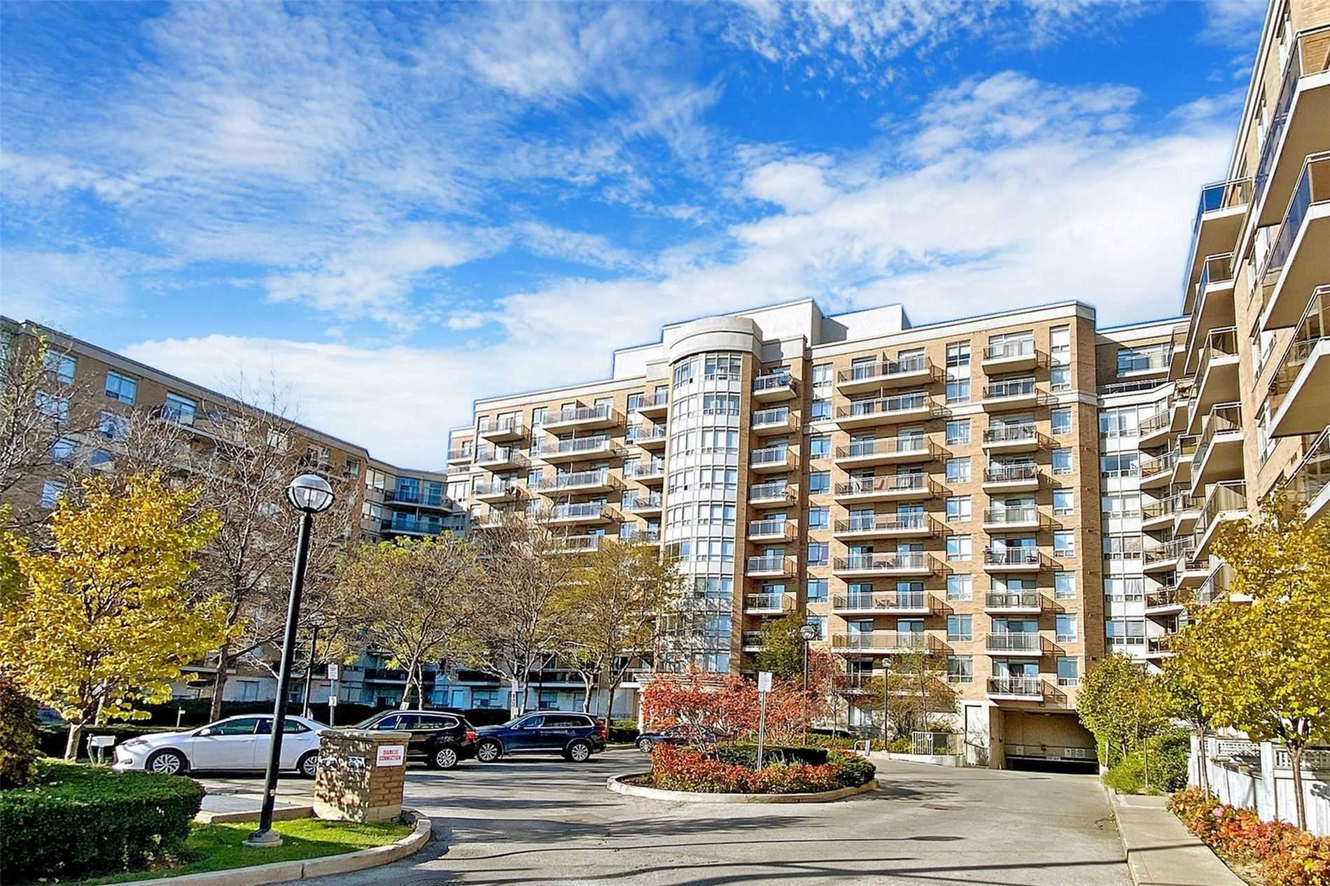 650 Lawrence Ave W, #233