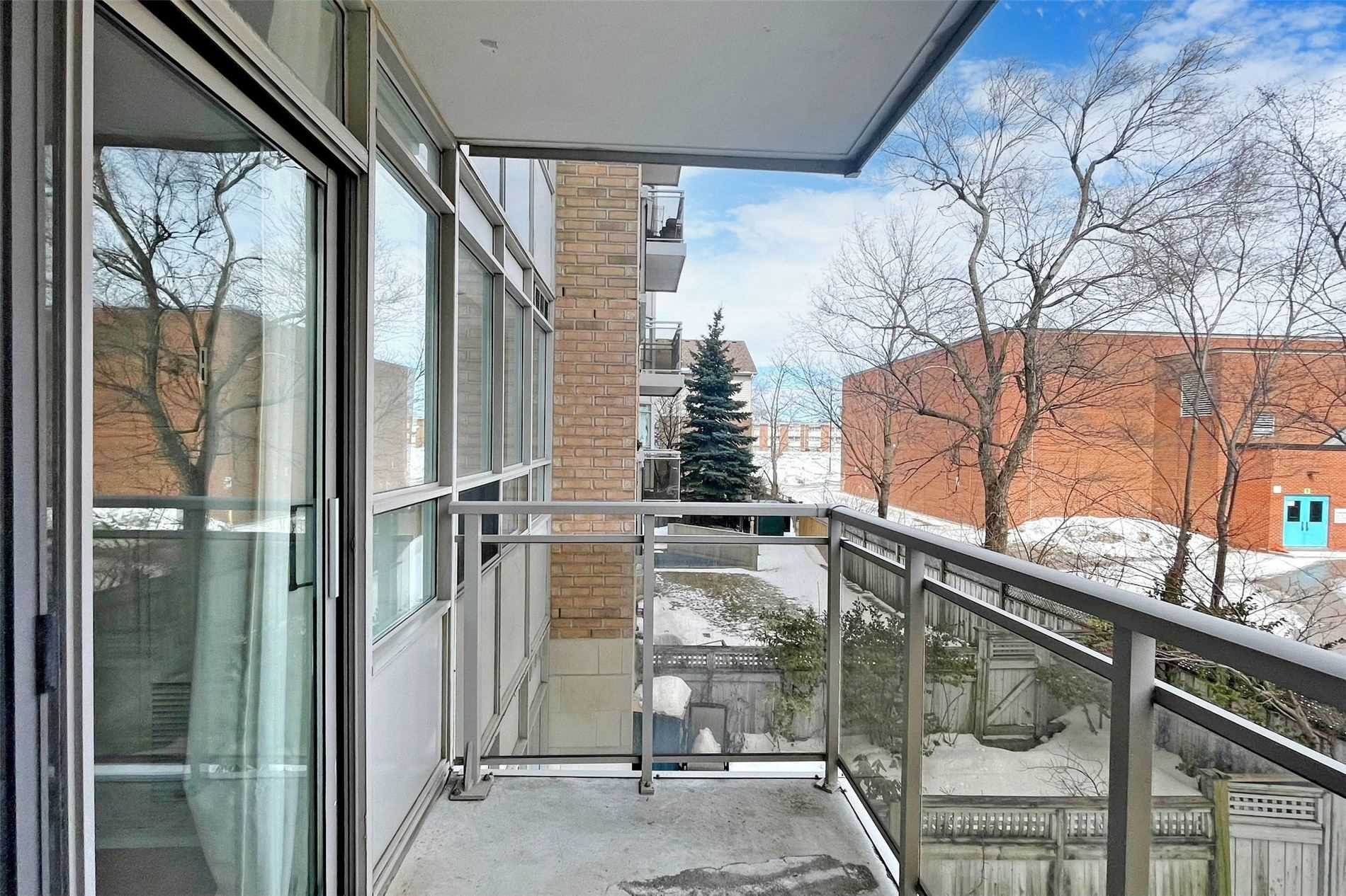 650 Lawrence Ave W, #233