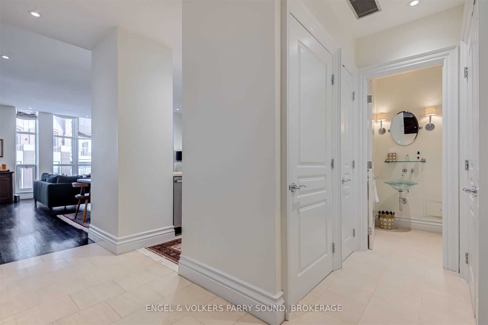 22 St Thomas St, #7C
