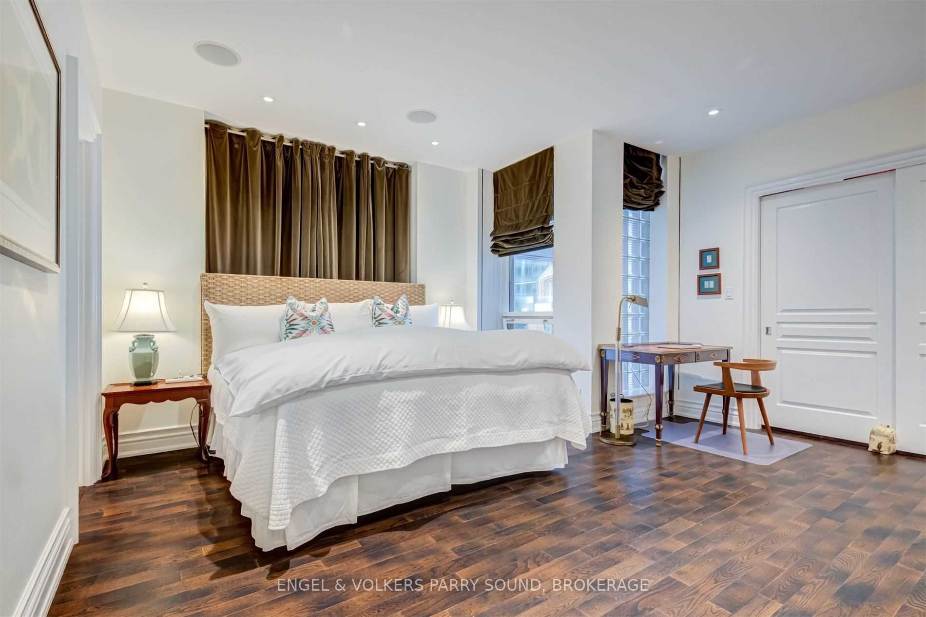 22 St Thomas St, #7C