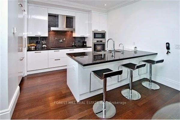 311 Bay St, Toronto