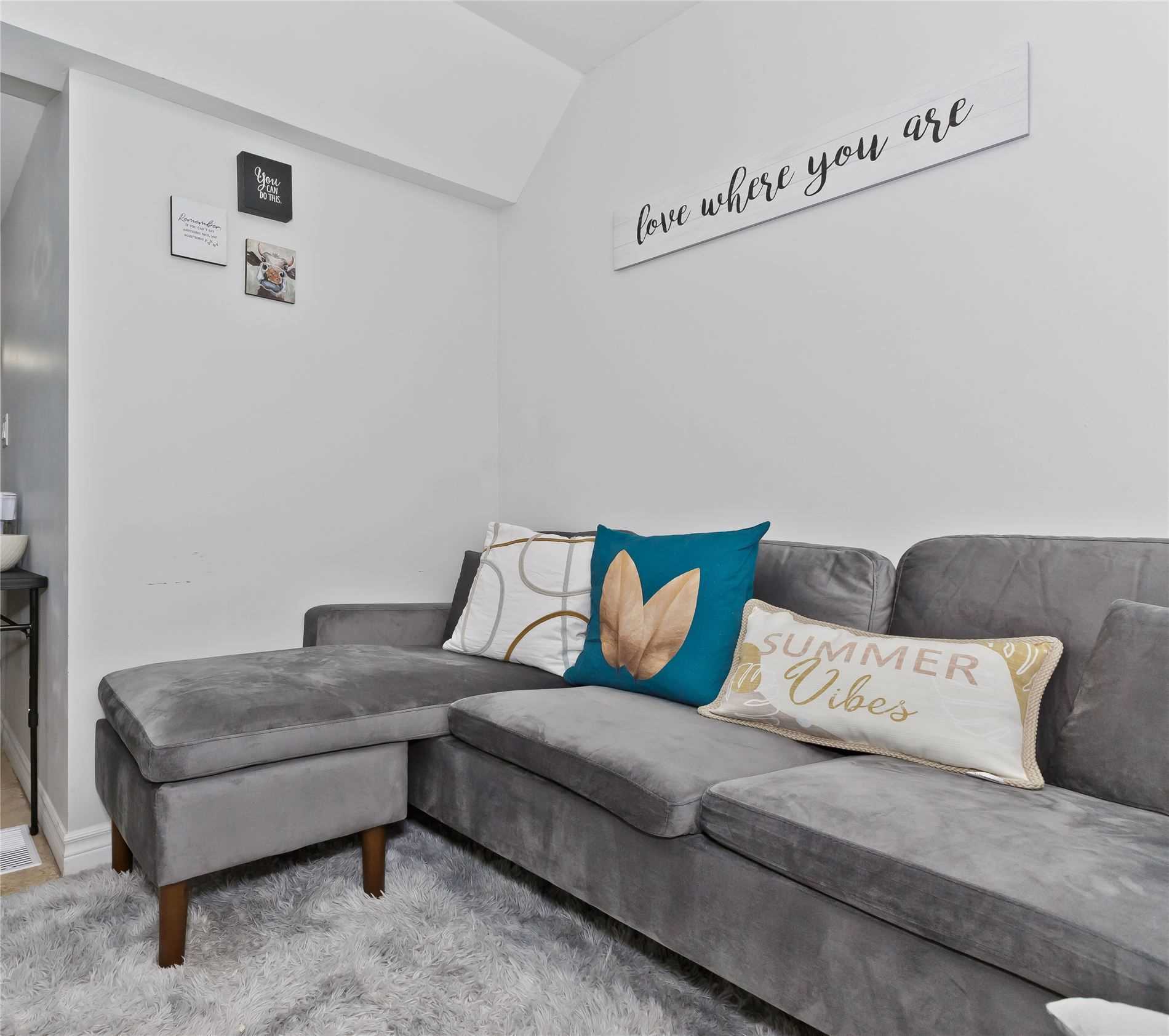 Listing C5970905 - Large Photo # 19