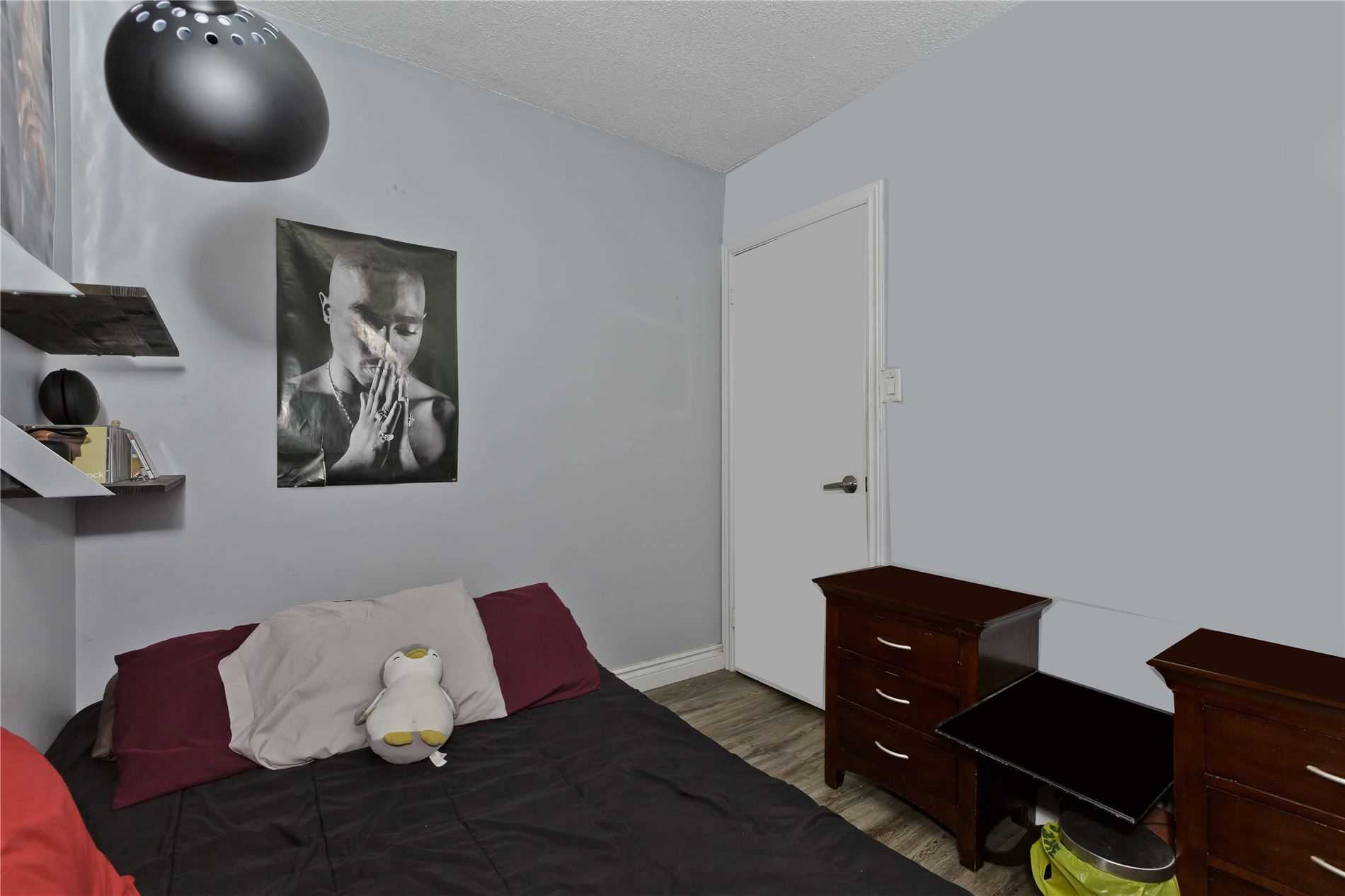 Listing C5970905 - Large Photo # 34