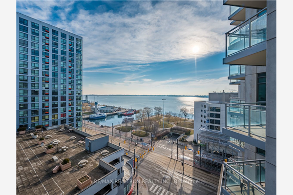 410 Queens Quay W, Toronto