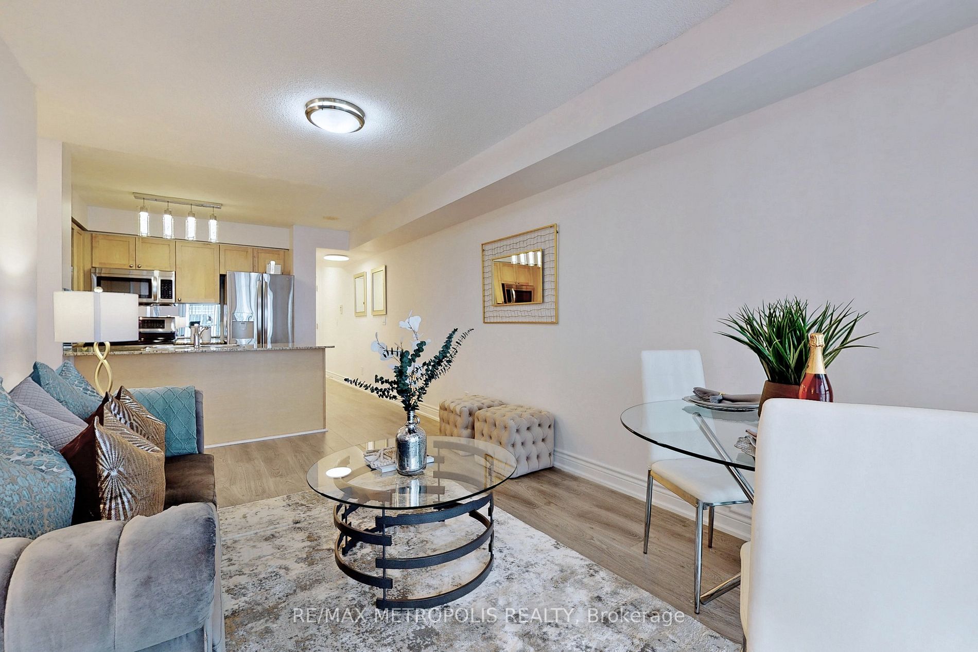 761 Bay St, #1414