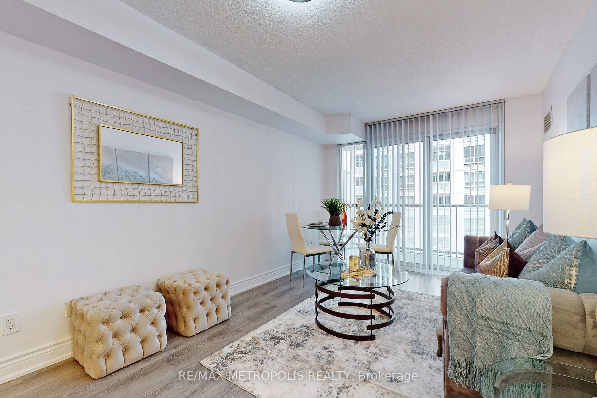 761 Bay St, #1414