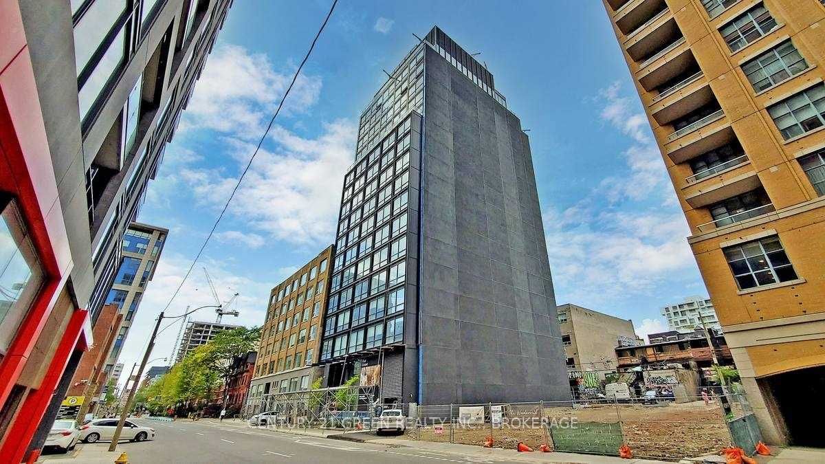 458 Richmond St W, #204