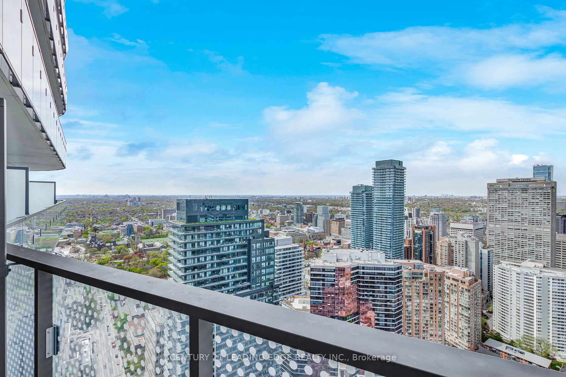 11 Wellesley St W, #4711
