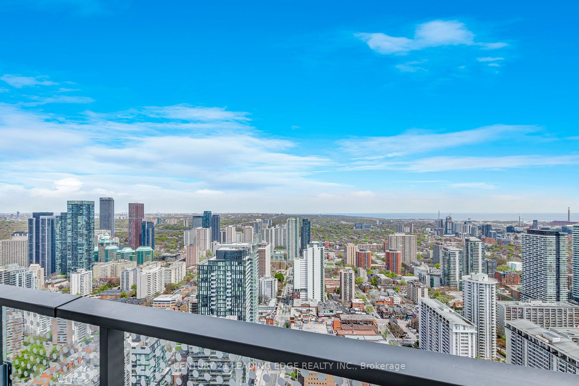 11 Wellesley St W, #4711