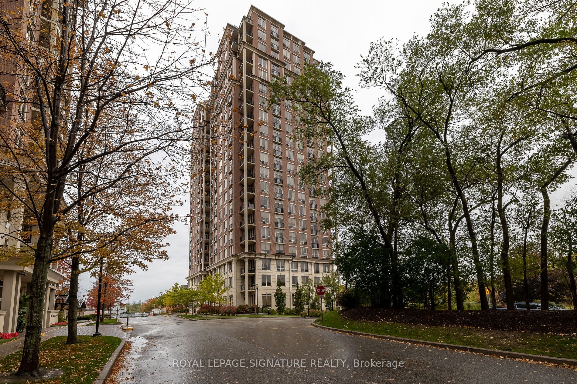 1101 Leslie St, #1006