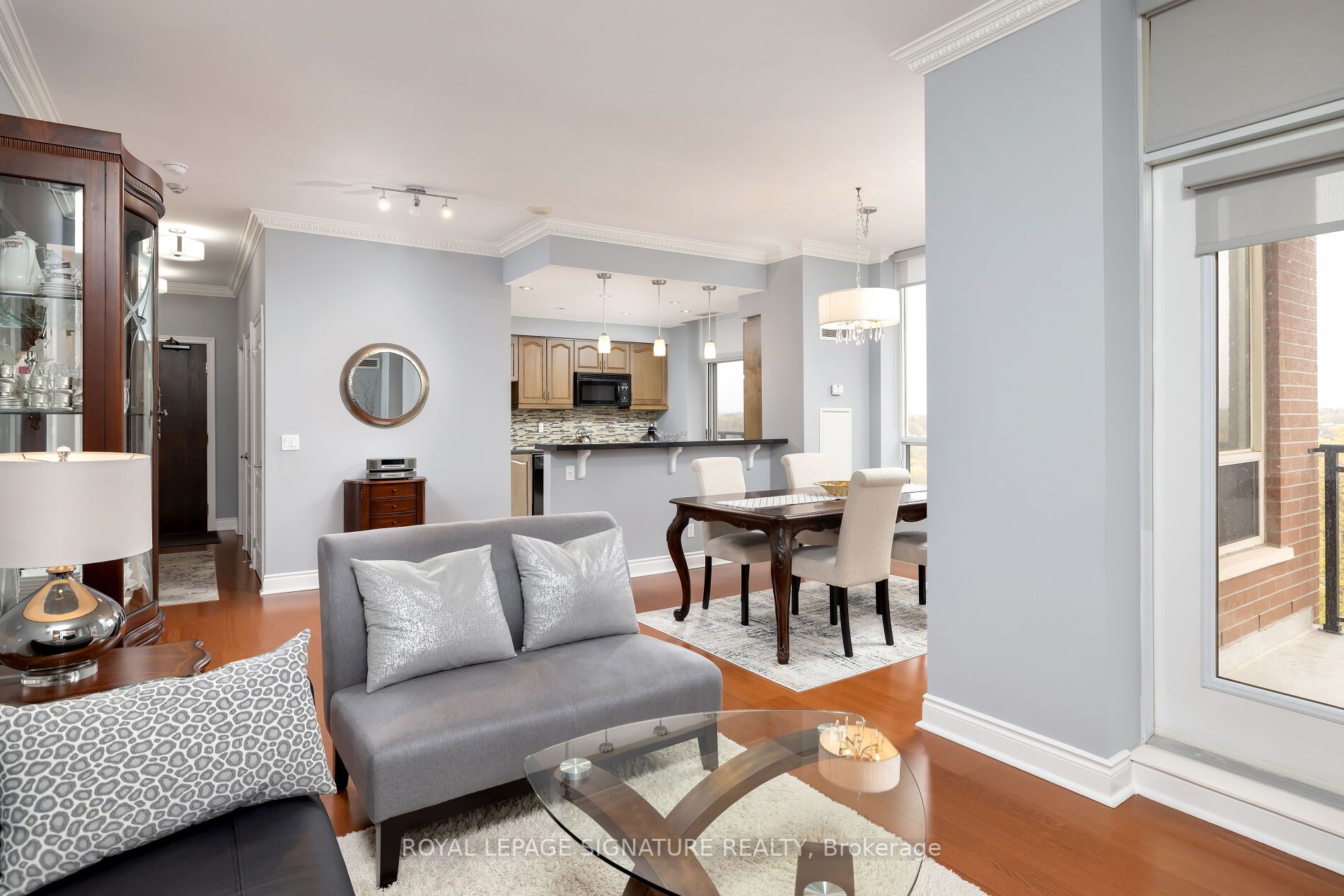1101 Leslie St, #1006