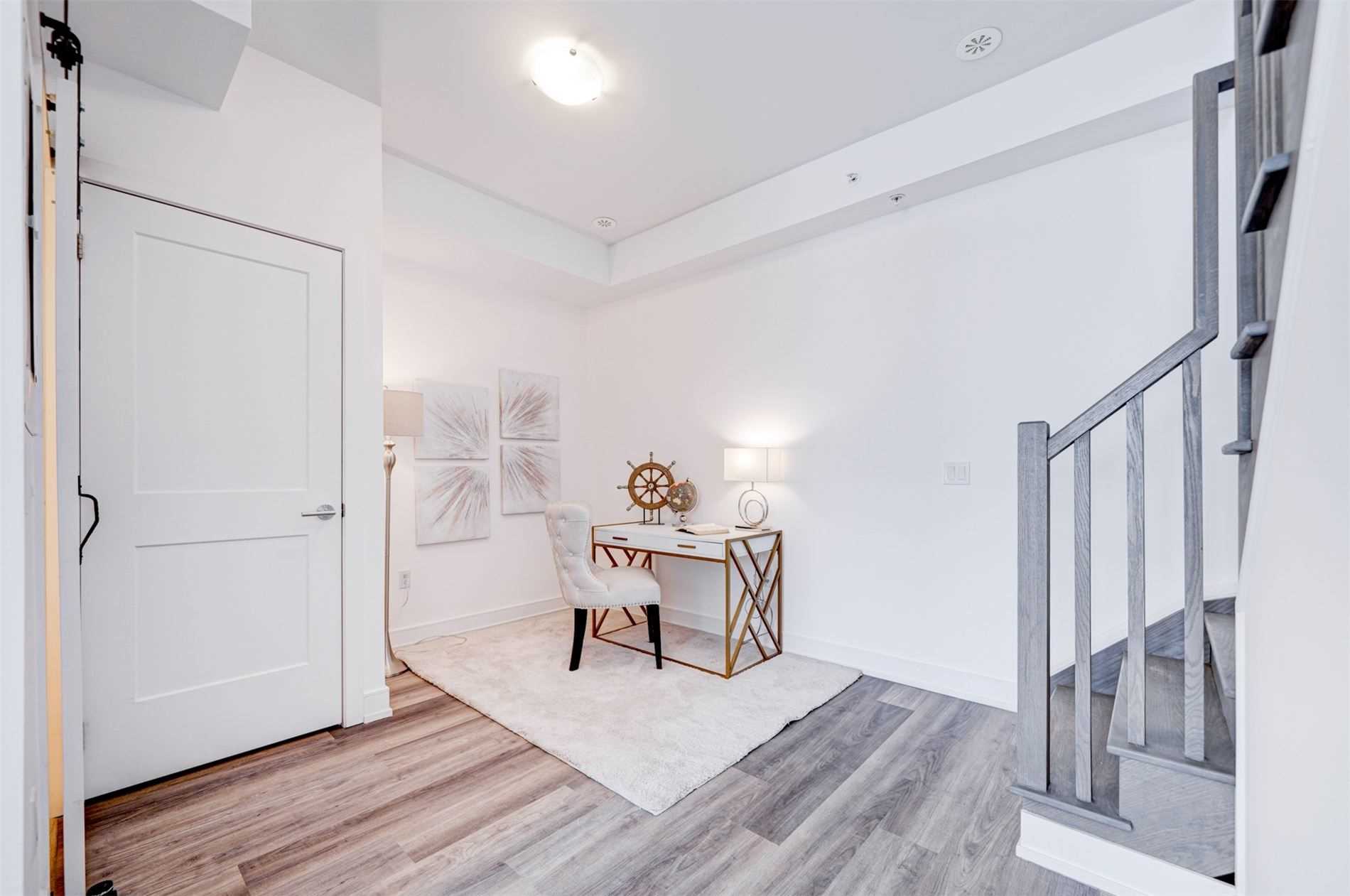57 Finch Ave W, #41