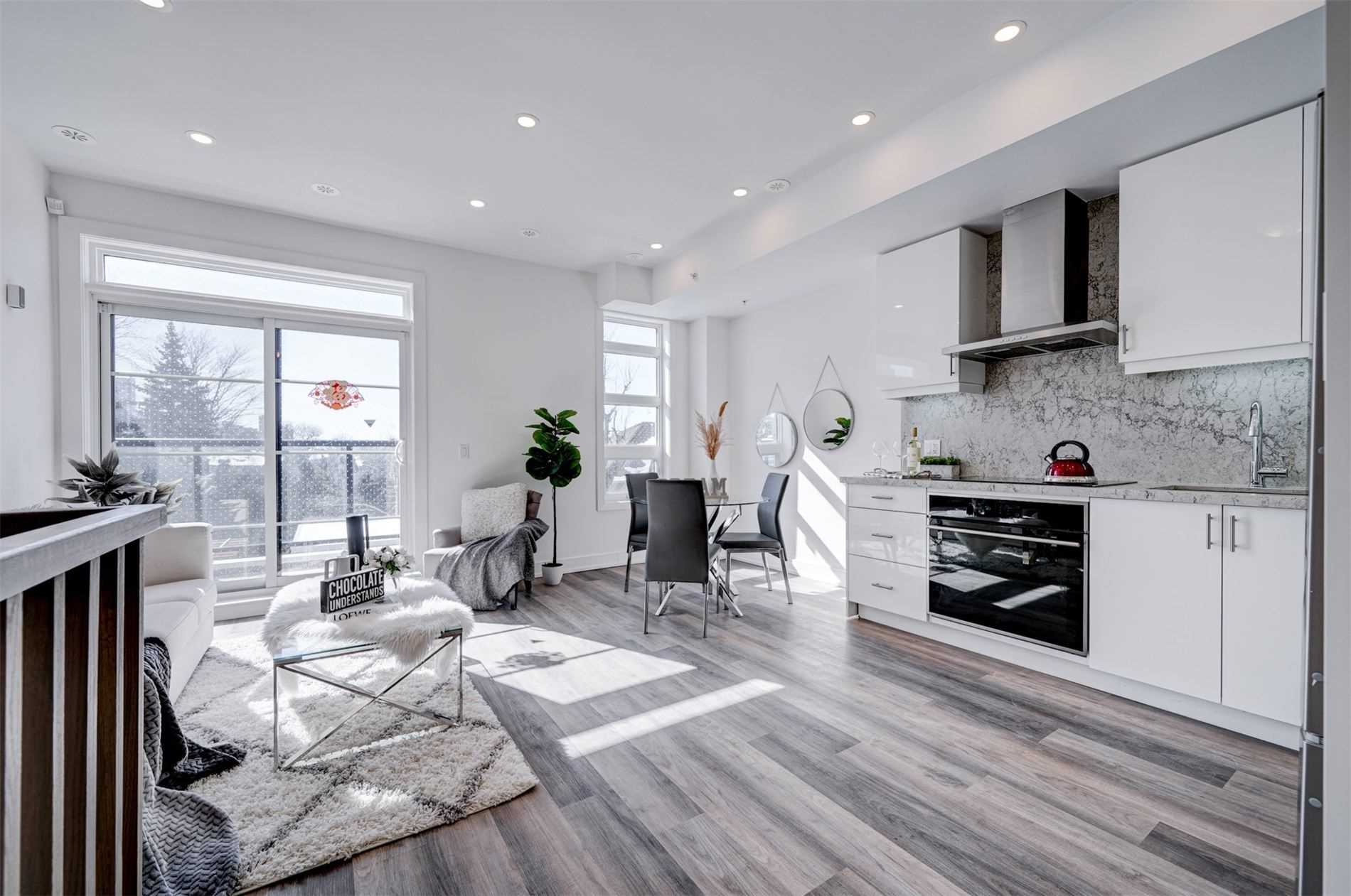 57 Finch Ave W, #41