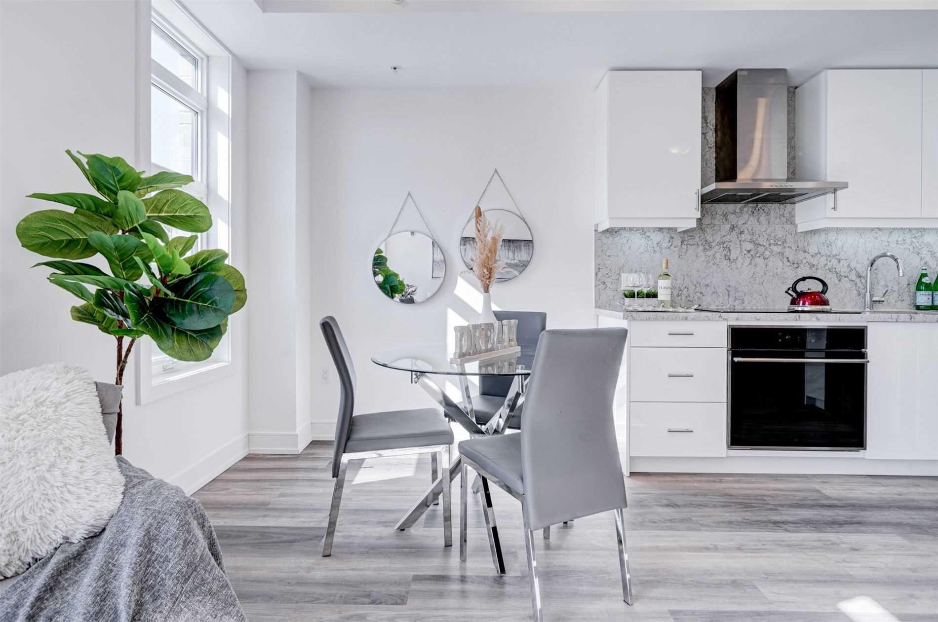 57 Finch Ave W, #41