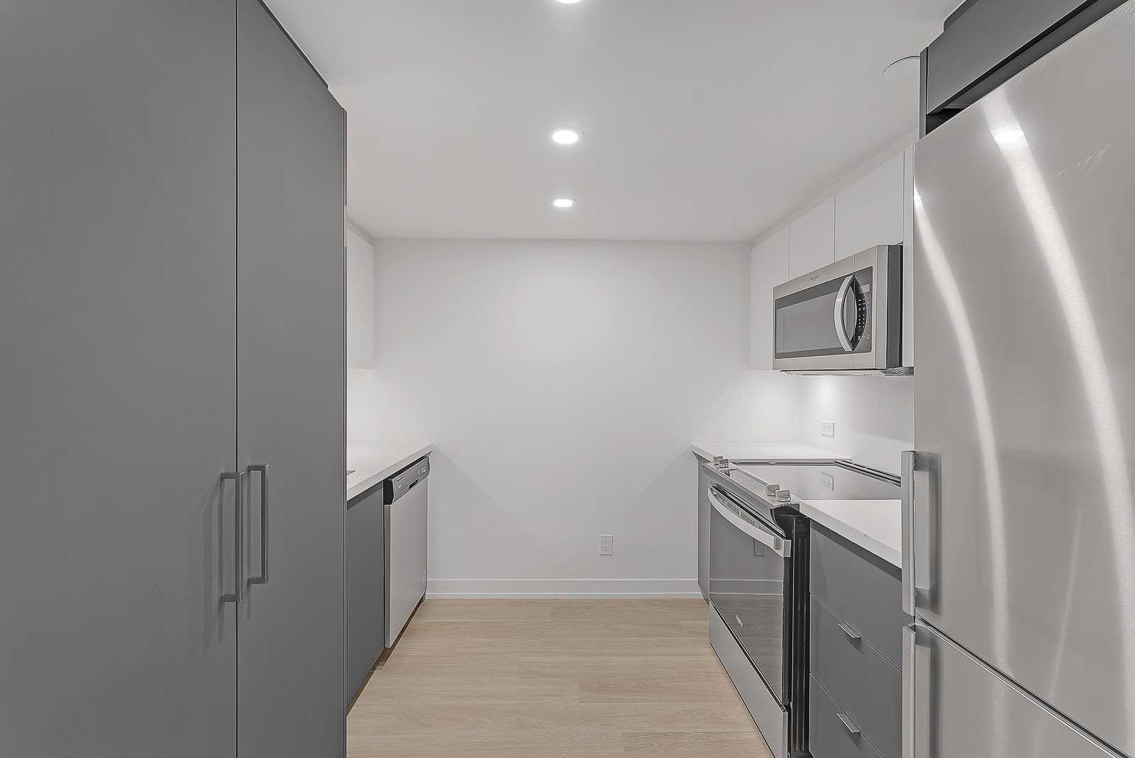 30 Tretti Way, #207