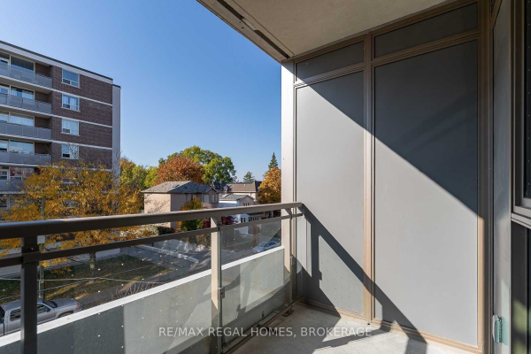 492 Eglinton Ave E, Toronto