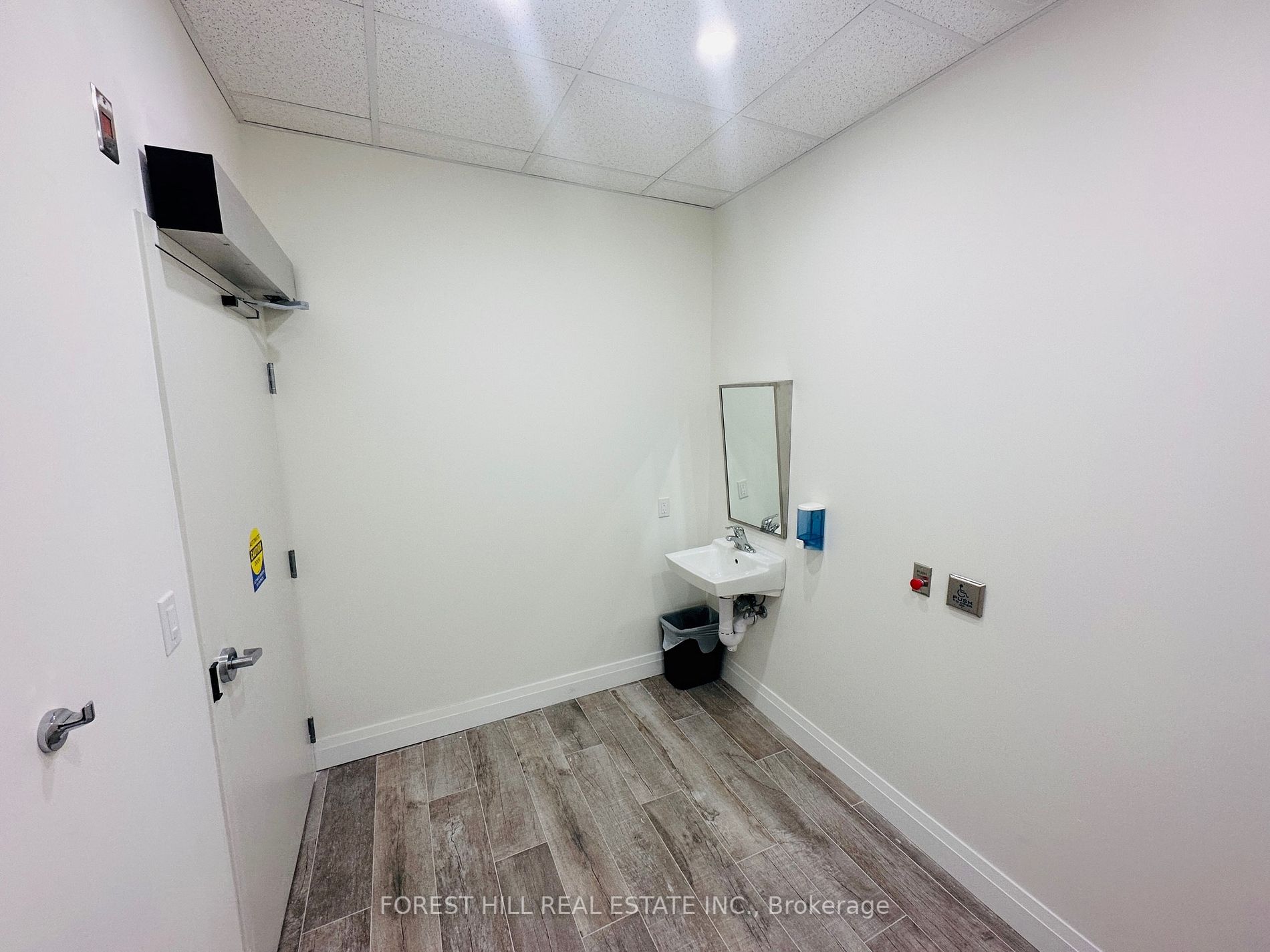701 Sheppard Ave W, #125
