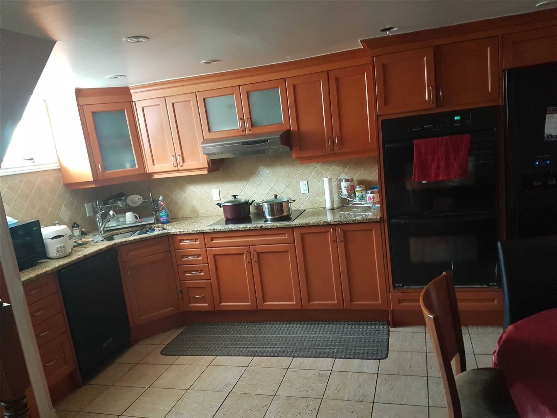 Listing C5973305 - Large Photo # 2