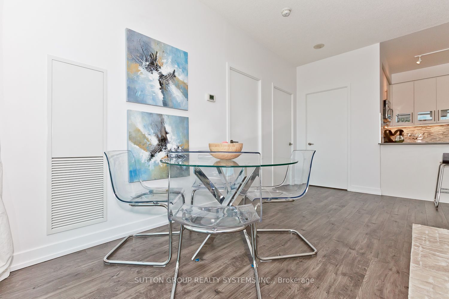 1171 Queen St W, #702