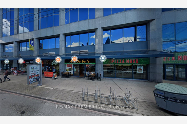 910 King St W, Toronto
