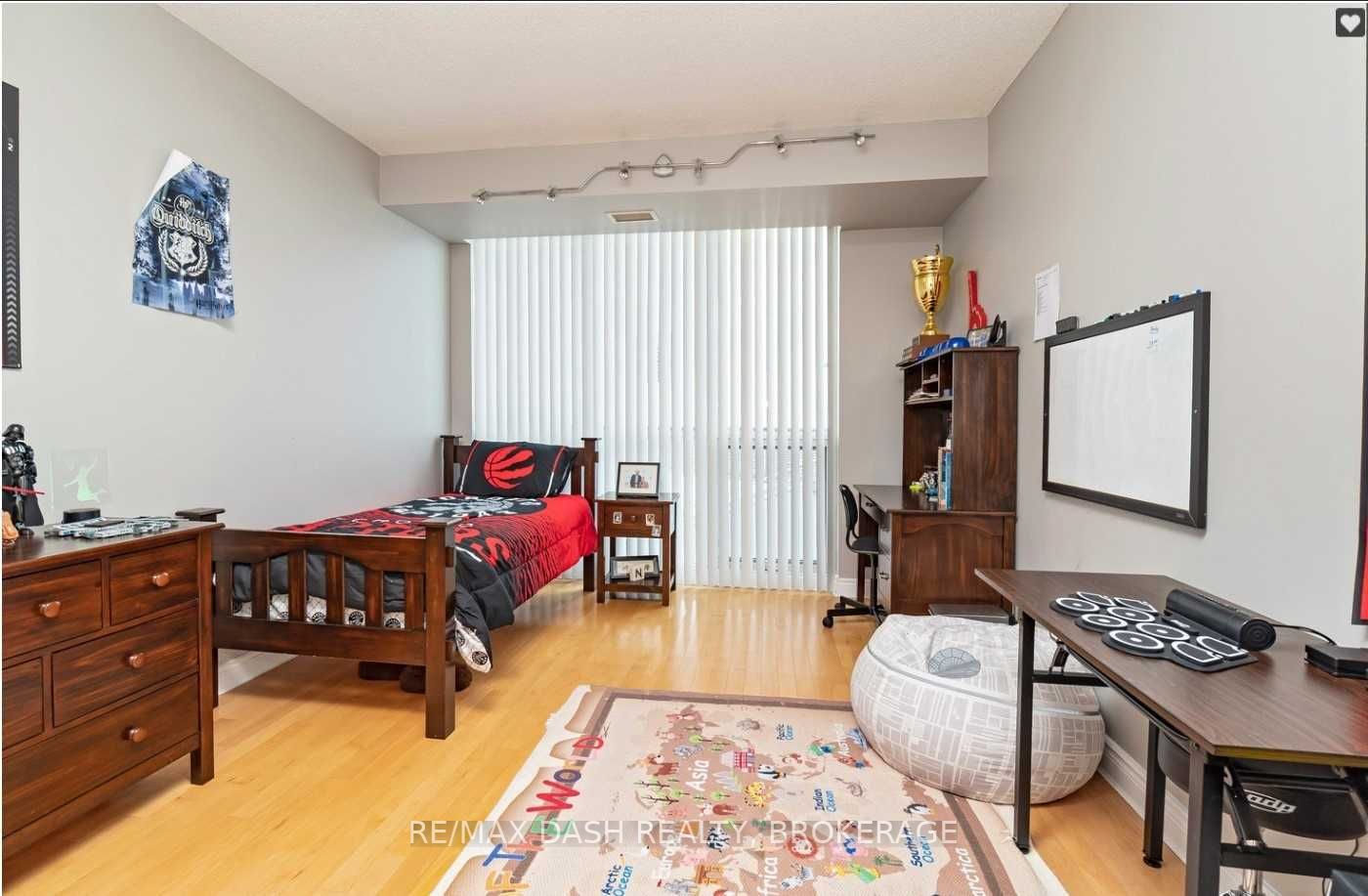 Listing C5973753 - Large Photo # 16
