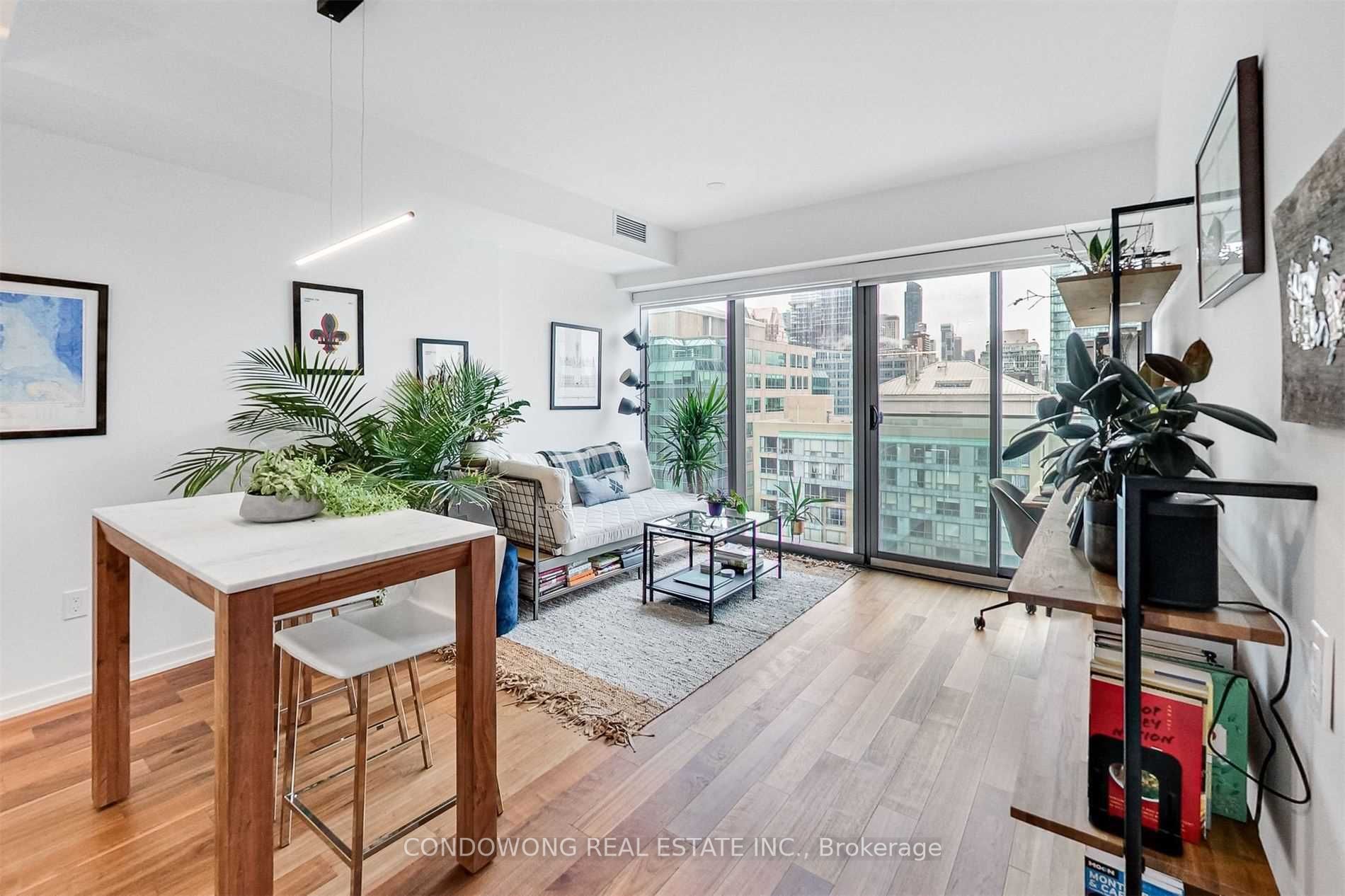 60 Colborne St, #1701