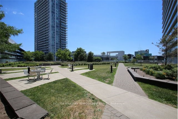 275 Yorkland Rd, Toronto
