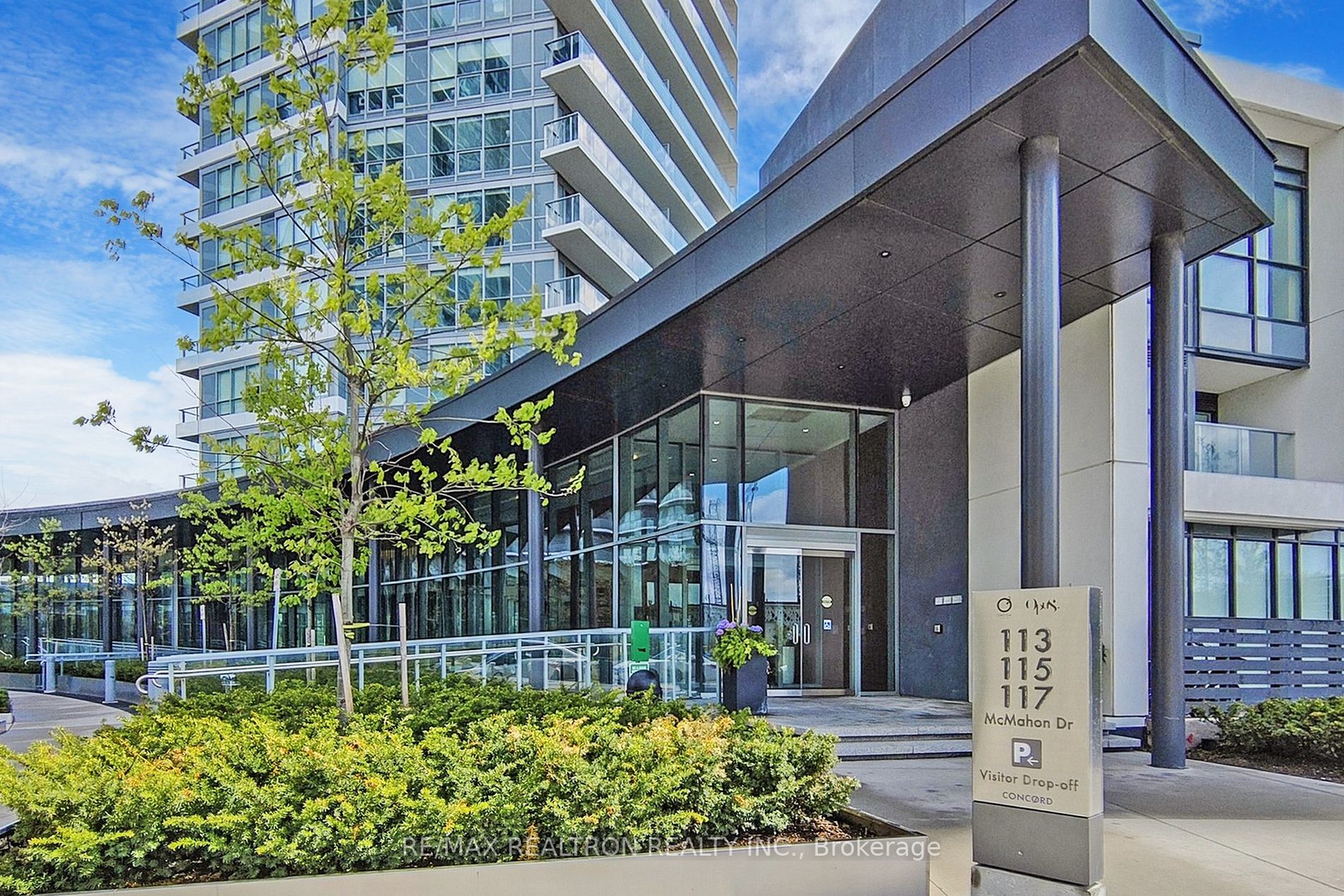 115 Mcmahon Drive, #2711