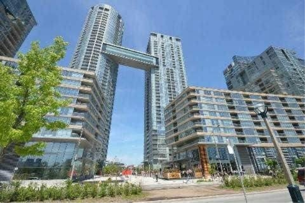 15 Iceboat Terr, Toronto